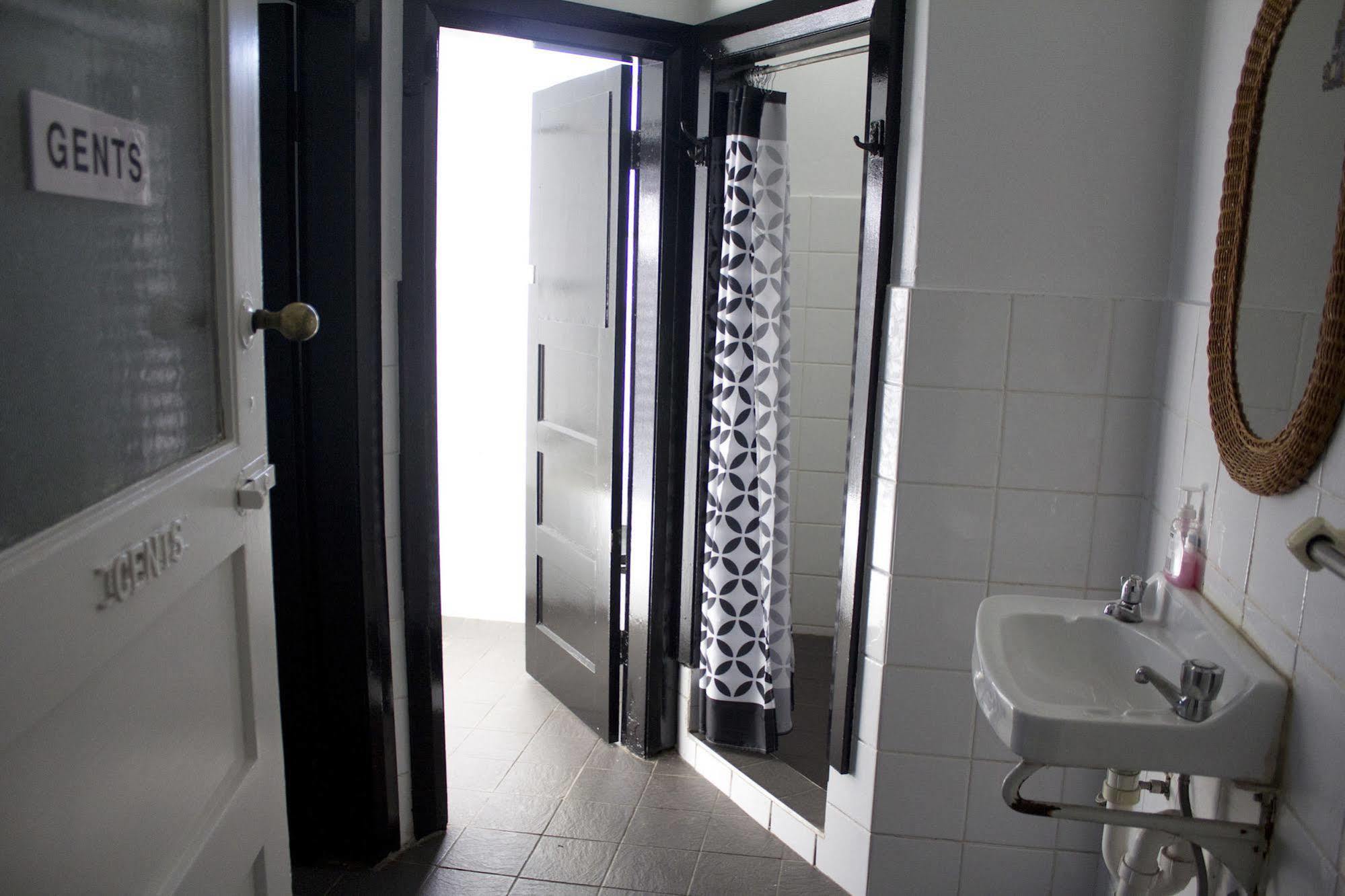 Court House Hotel Boorowa Ngoại thất bức ảnh