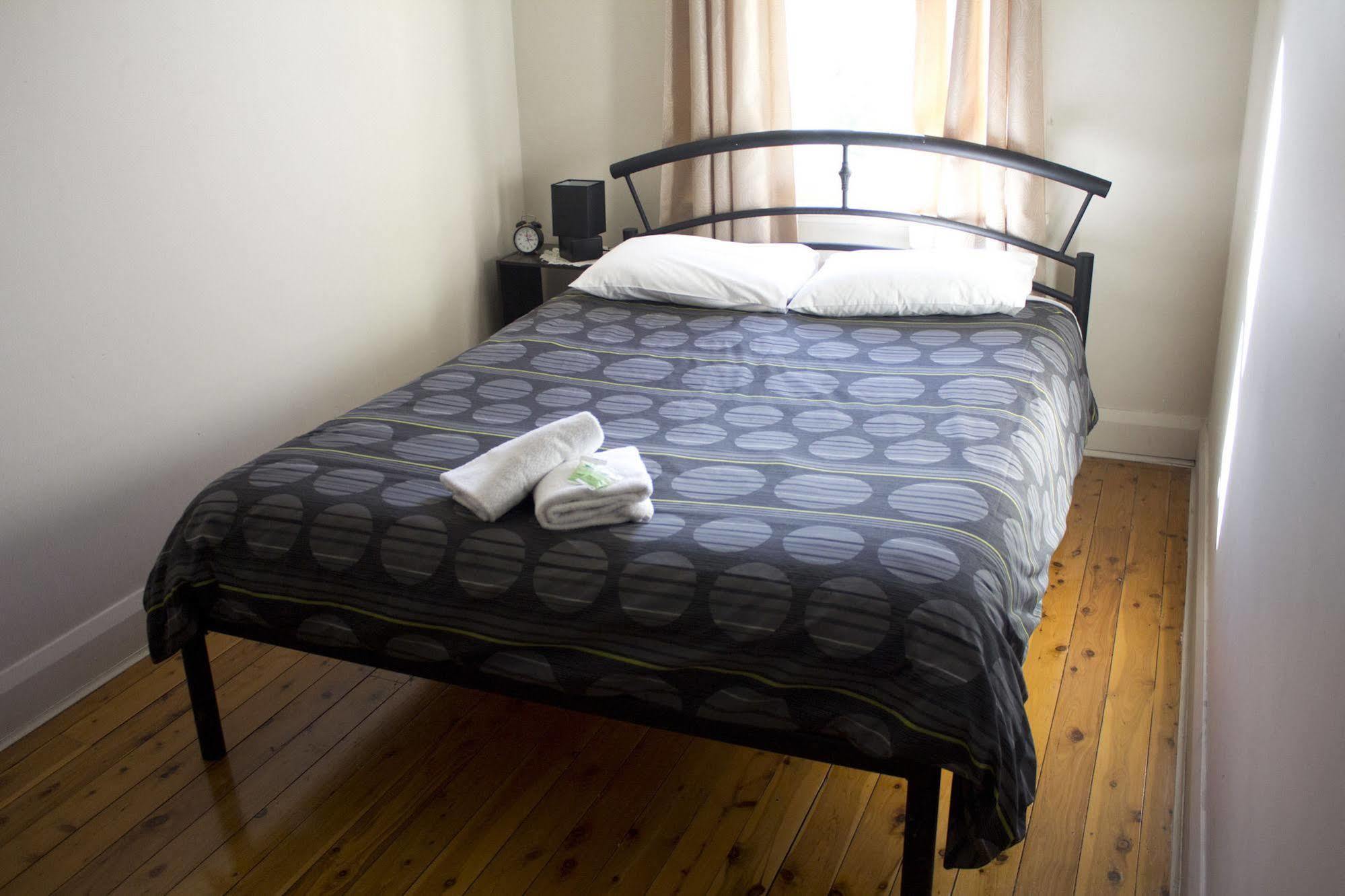 Court House Hotel Boorowa Ngoại thất bức ảnh